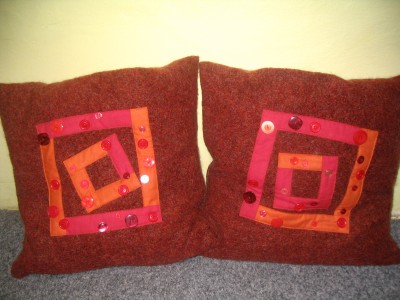 Polštářky s knoflíky.JPG
